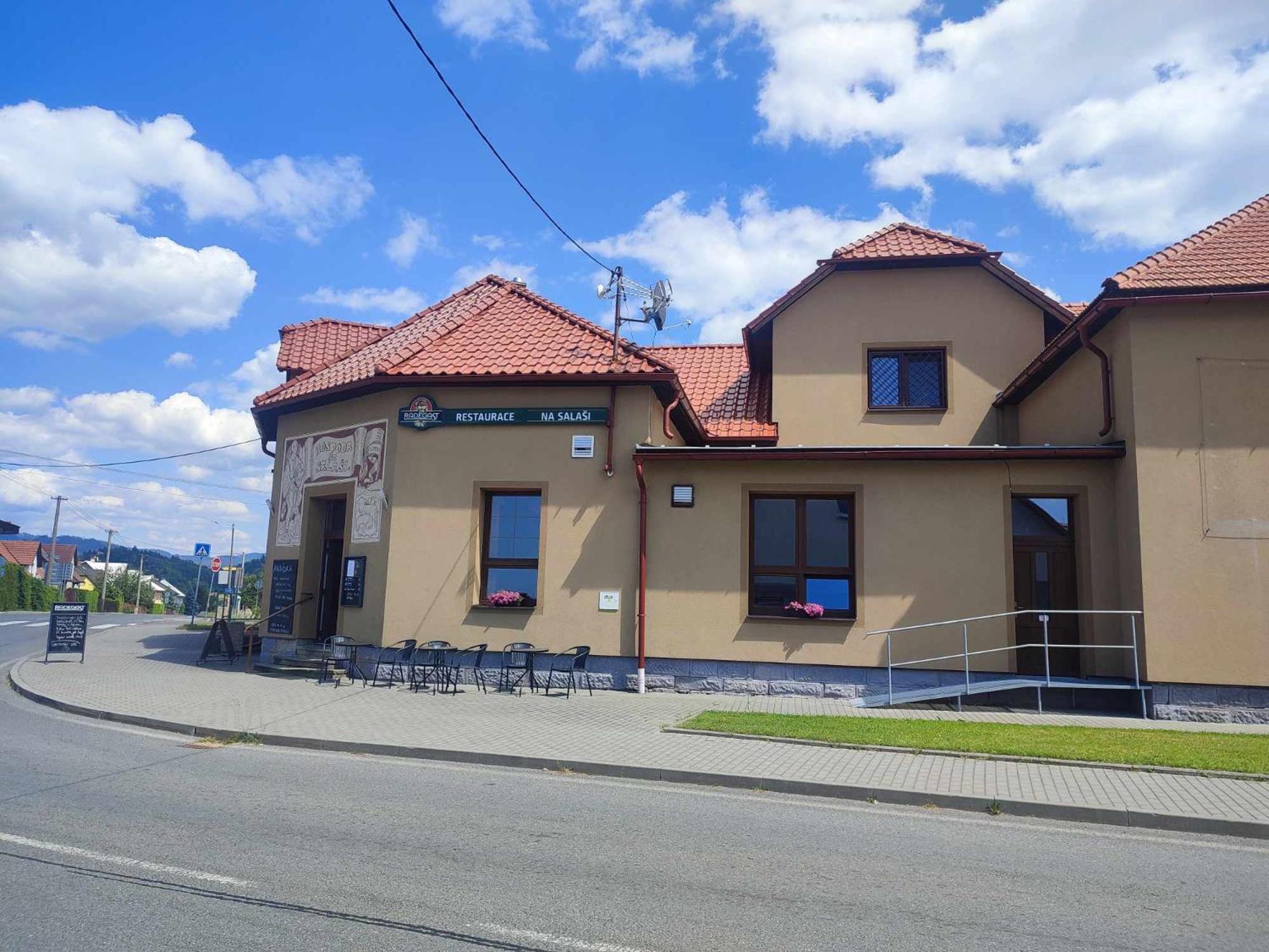 Penzion A Restaurace Na Salasi Hutisko Exteriör bild