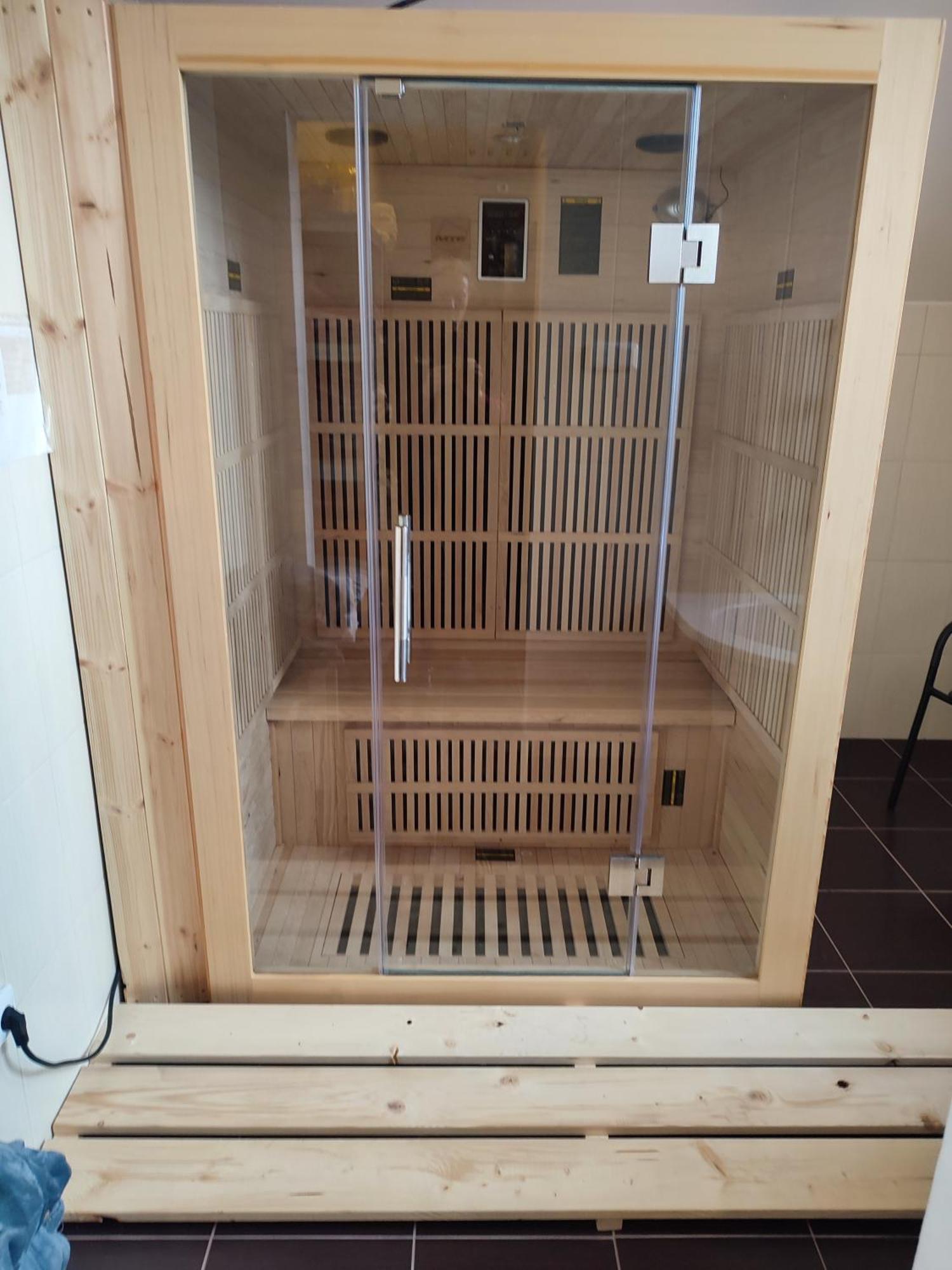 Penzion A Restaurace Na Salasi Hutisko Exteriör bild