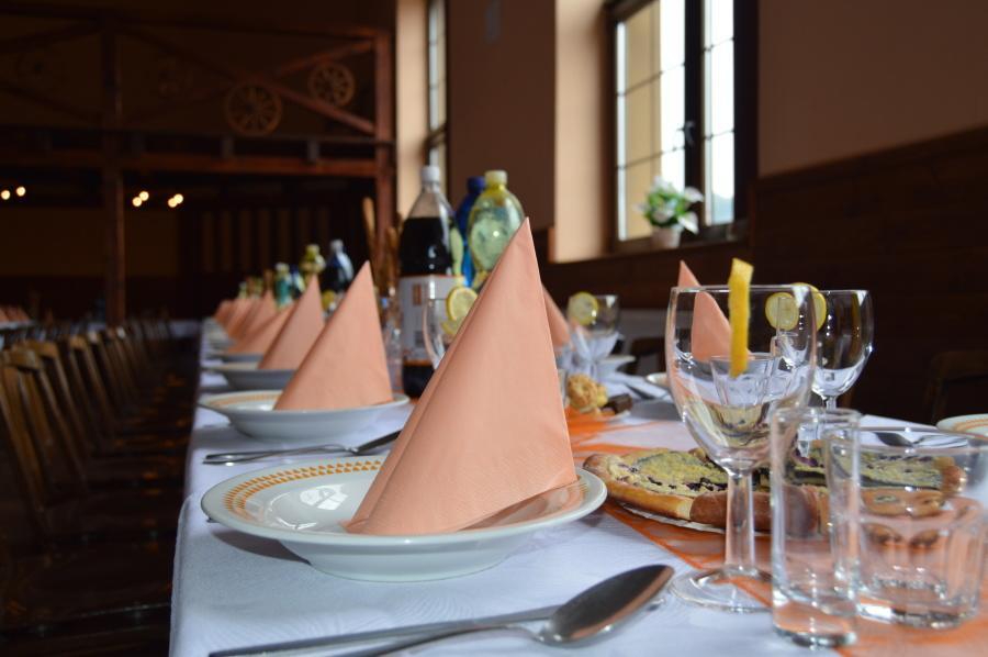 Penzion A Restaurace Na Salasi Hutisko Exteriör bild