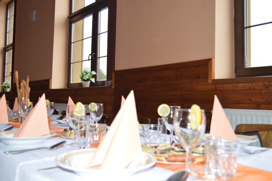 Penzion A Restaurace Na Salasi Hutisko Exteriör bild